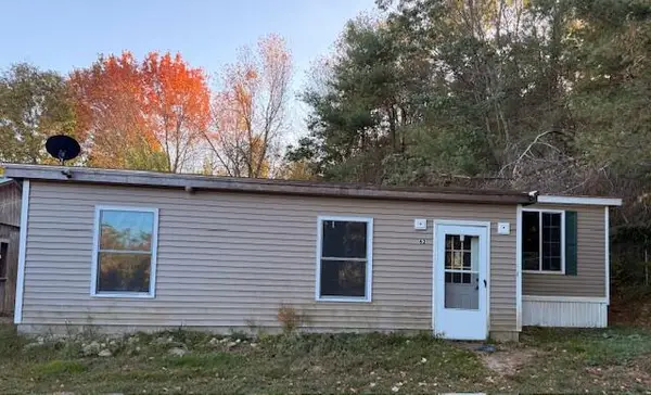 62 Eastman Hill Road, Porter, ME 04068