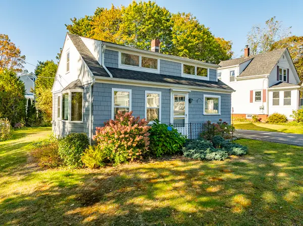 9 Harden Avenue, Camden, ME 04843