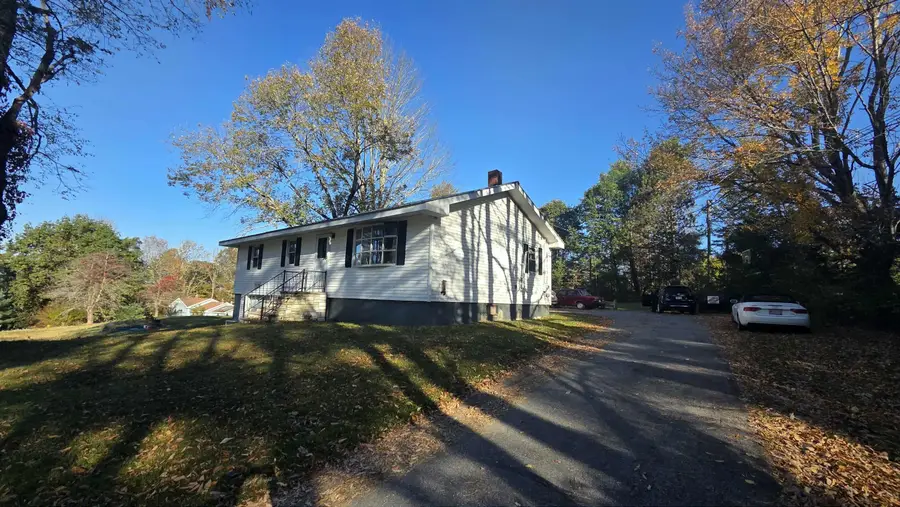 9 Pine Grove Drive, Mount Vernon, ME 04352 - Image #3