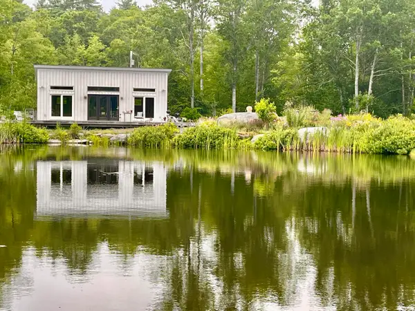 359 Lower Round Pond Road, Bristol, ME 04539