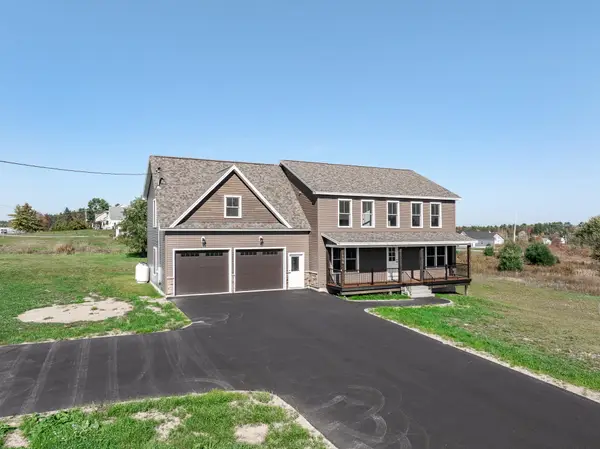 106 Amberside Drive, Hermon, ME 04401