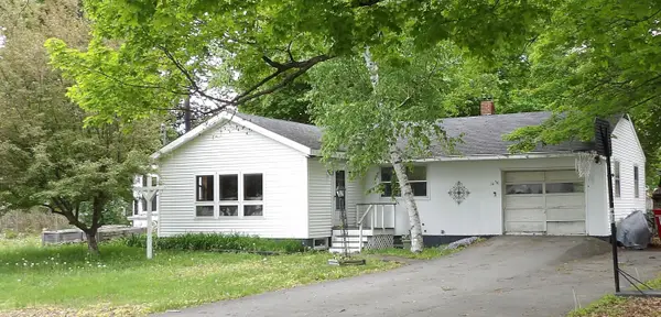 14 Rollins Street, Bingham, ME 04920