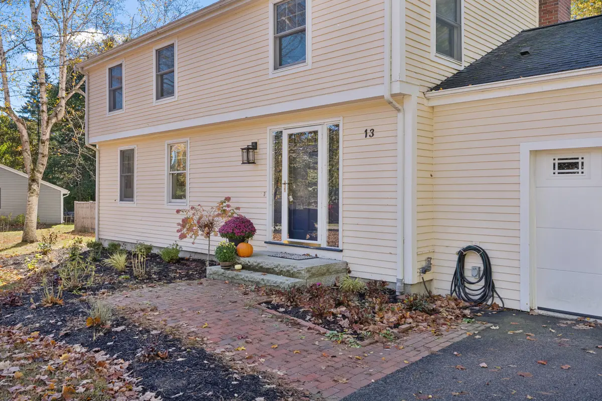 13 Hedgerow Drive, Cumberland, ME 04021 - Image #1