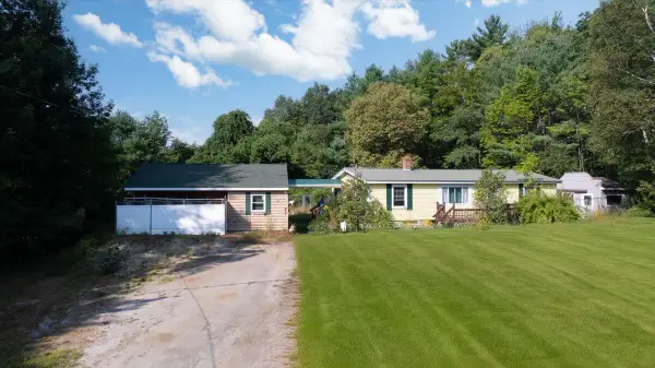 62 North Street, Mechanic Falls, ME 04256