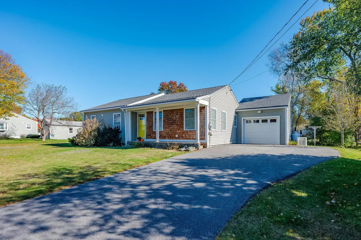 10 Crescent View Avenue, Cape Elizabeth, ME 04107 - Image #1