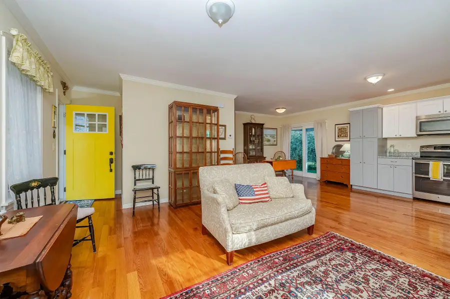 10 Crescent View Avenue, Cape Elizabeth, ME 04107 - Image #3