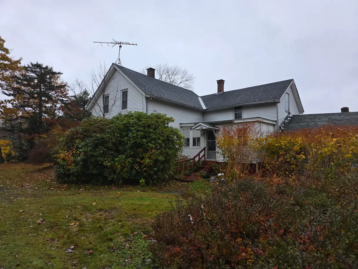 73 Swan Lake Avenue, Belfast, ME 04915 - Image #1