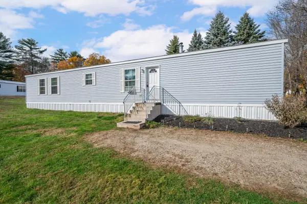 30 North Street, Mechanic Falls, ME 04256