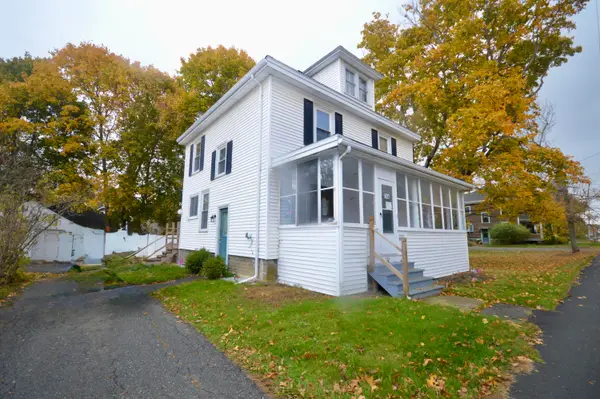 744 Hammond Street, Bangor, ME 04401