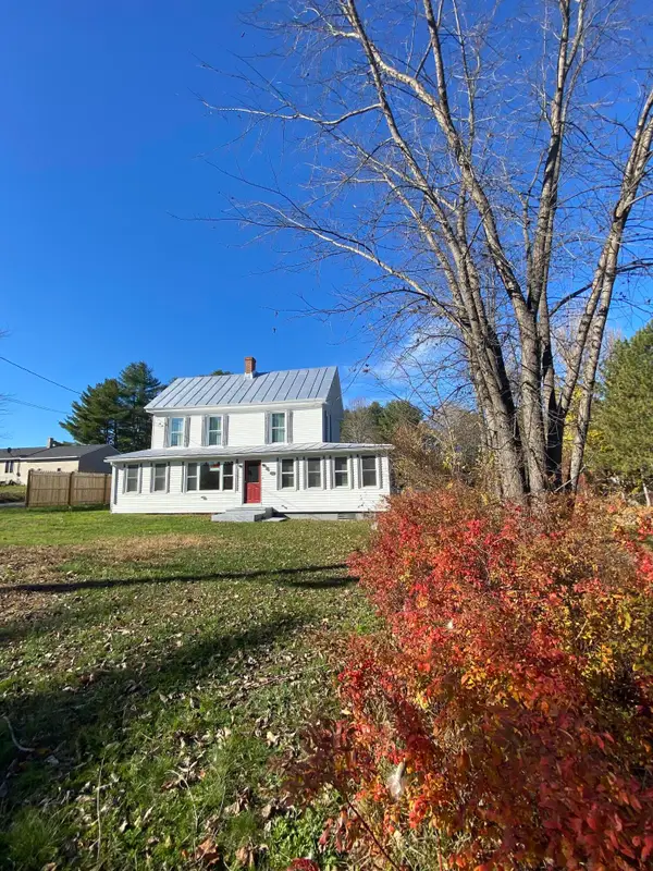 101 Mercer Road, Norridgewock, ME 04957