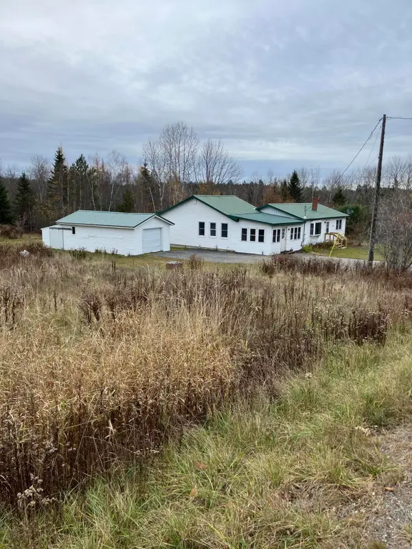 378 Airline Road, Baileyville, ME 04694