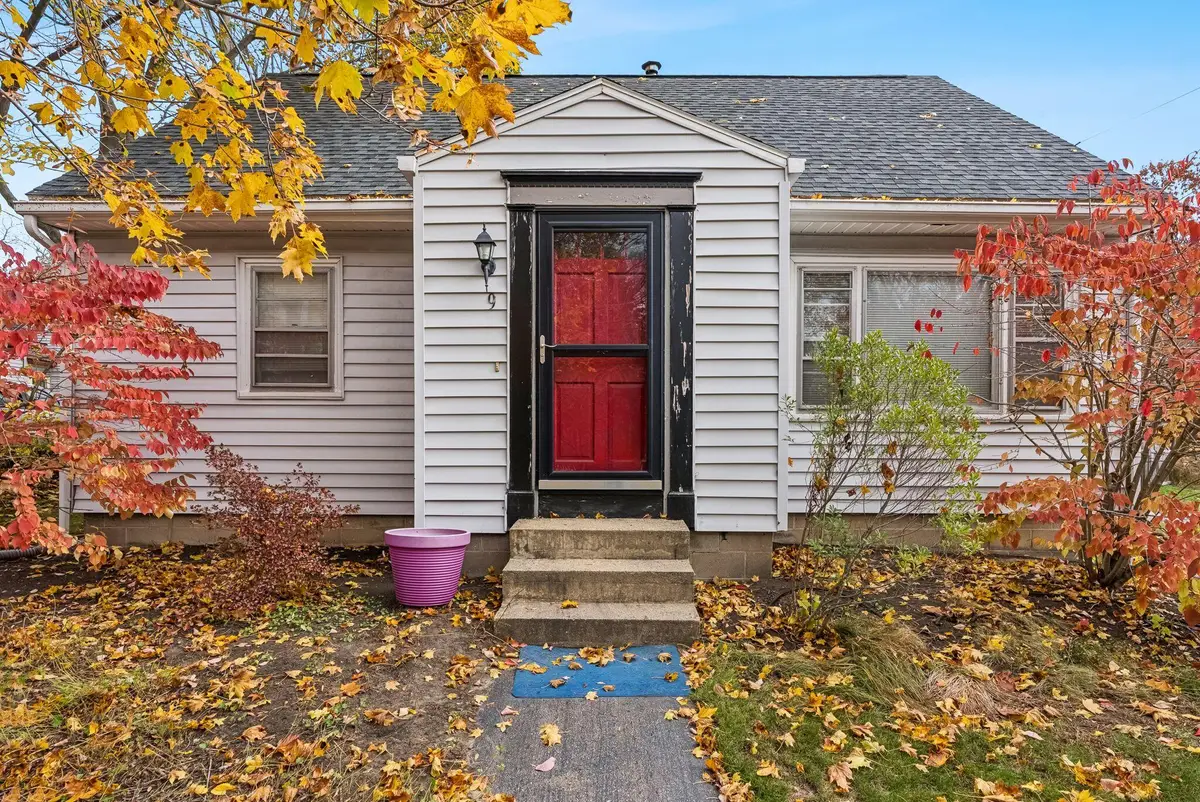 9 Parsons Street, Kennebunk, ME 04043 - Image #1