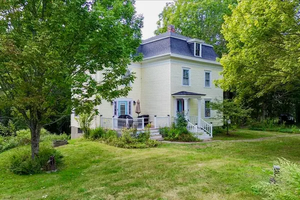 41 Church Street, Deer Isle, ME 04627