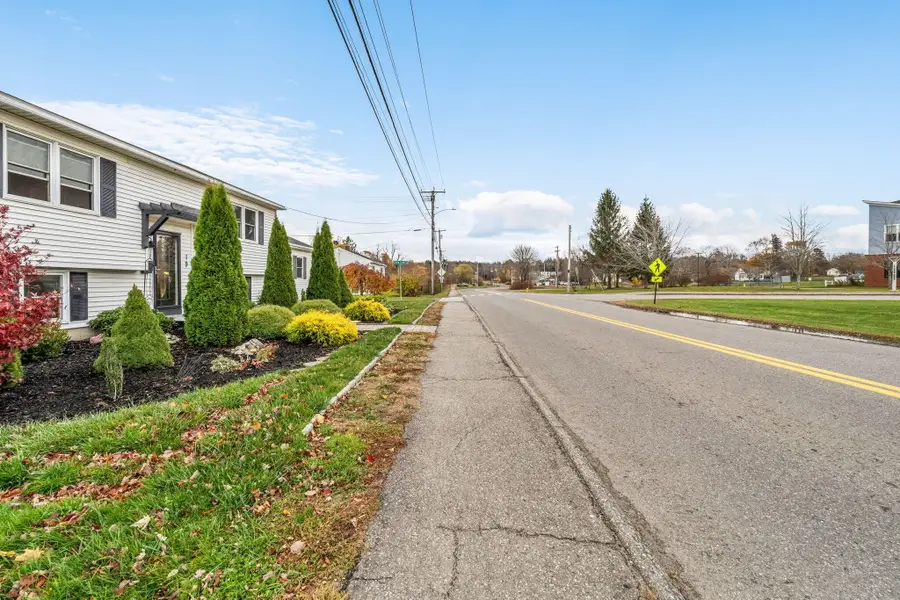 19 Broadway, Rockland, ME 04841 - Image #3