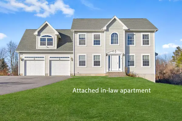 8 Wolf River Run, Gorham, ME 04038