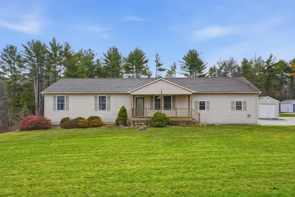 29 Kelliher Street, Glenburn, ME 04401