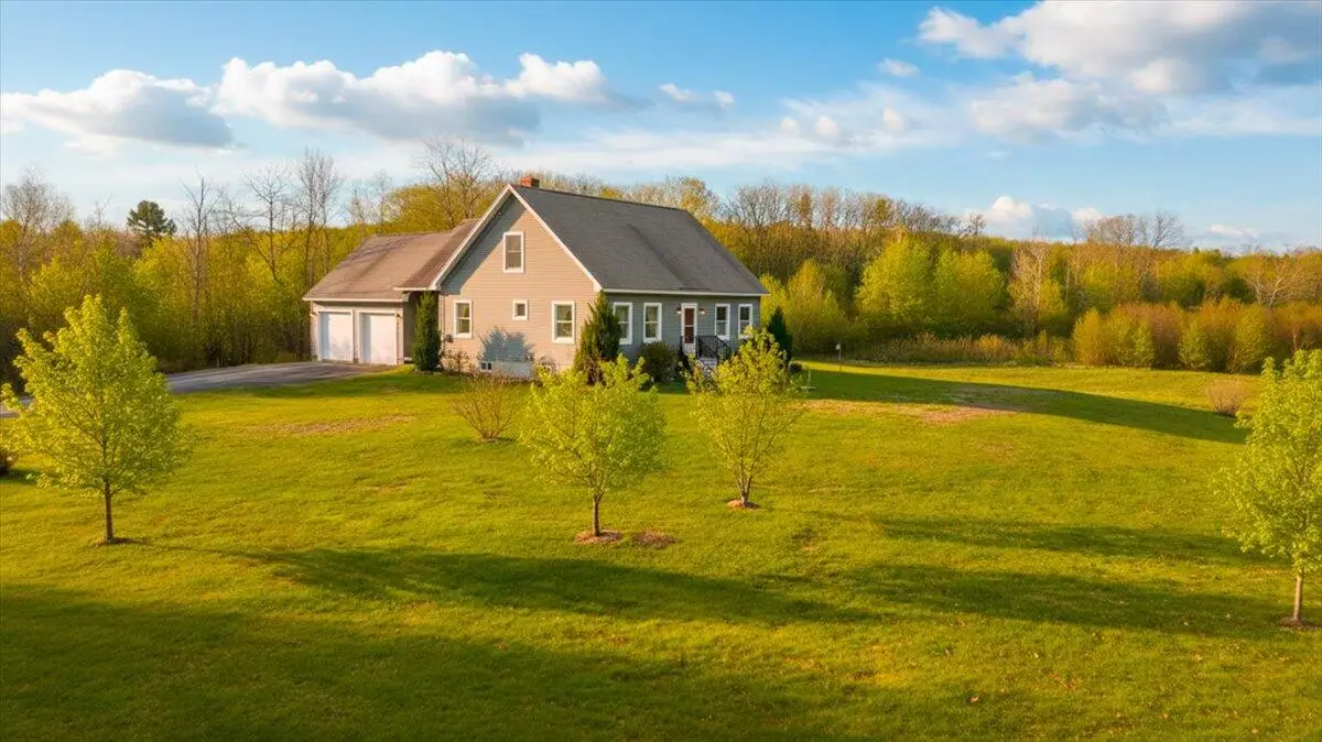 3 Gayton Lane, Winthrop, ME 04364 - Image #1