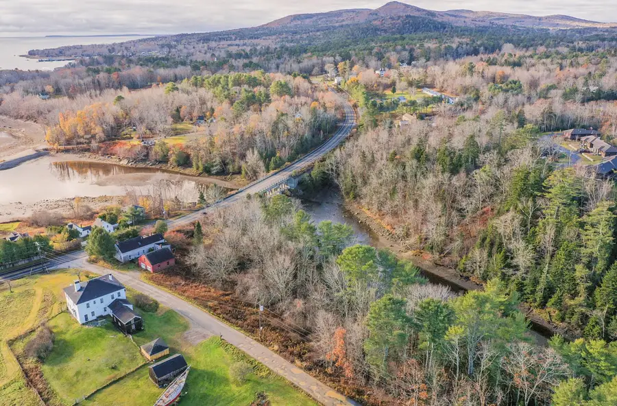 8 S Cobbtown Road, Lincolnville, ME 04849 - Image #2