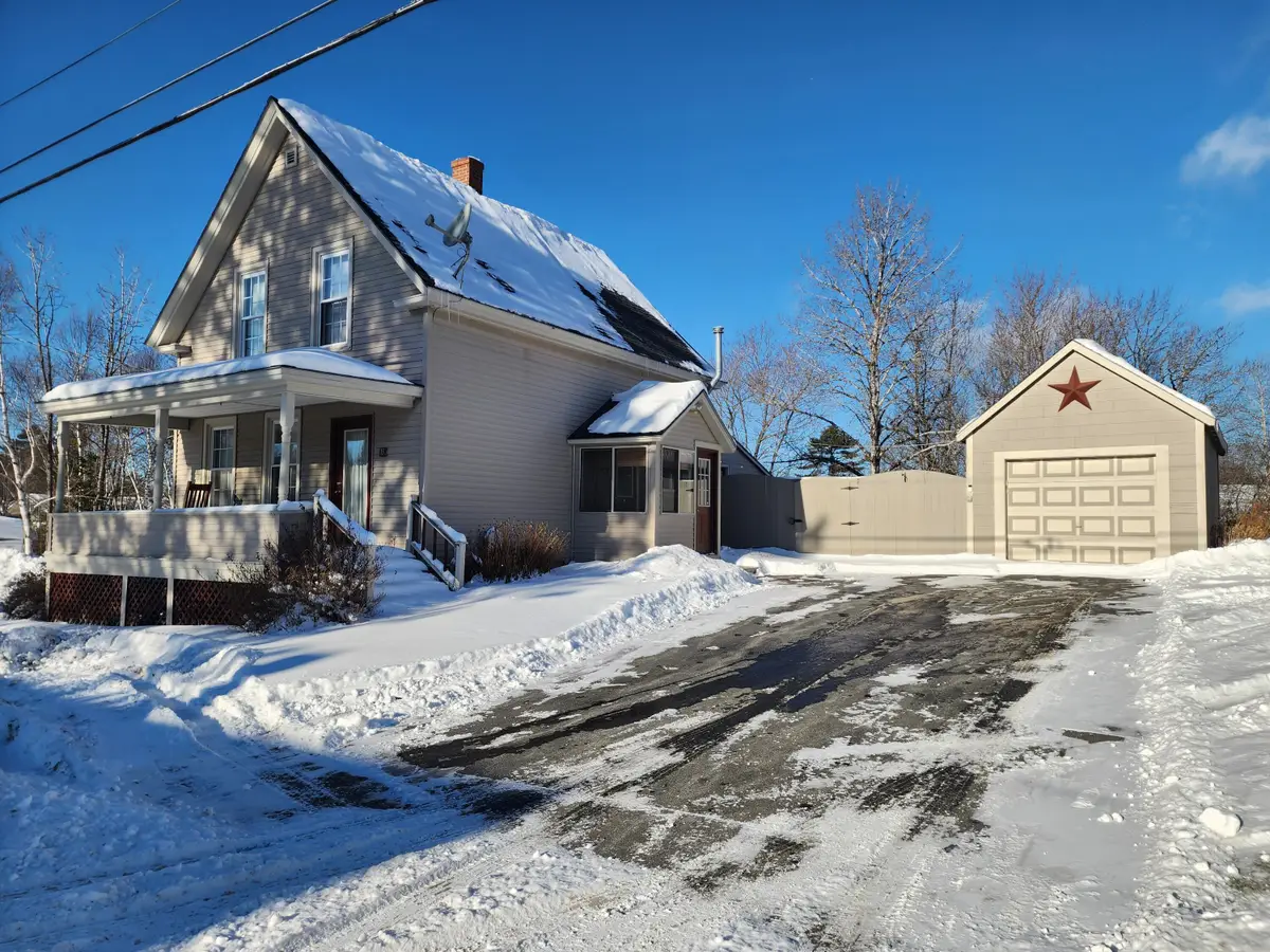 18 Washington Street, Greenville, ME 04441 - Image #1