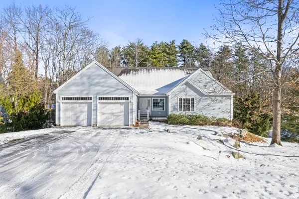 19 Debra Lane, Kittery, ME 03904