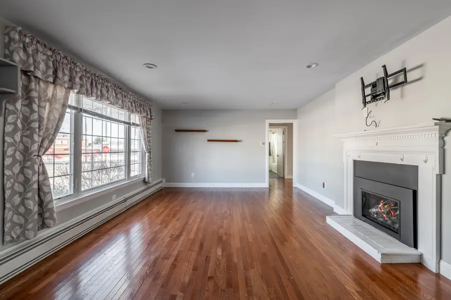 121 Harthorn Avenue, Bangor, ME 04401 - Image #3