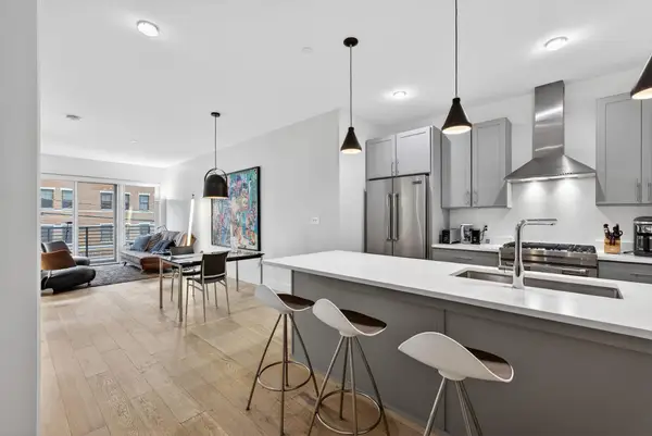 383 Commercial Street #413, Portland, ME 04101