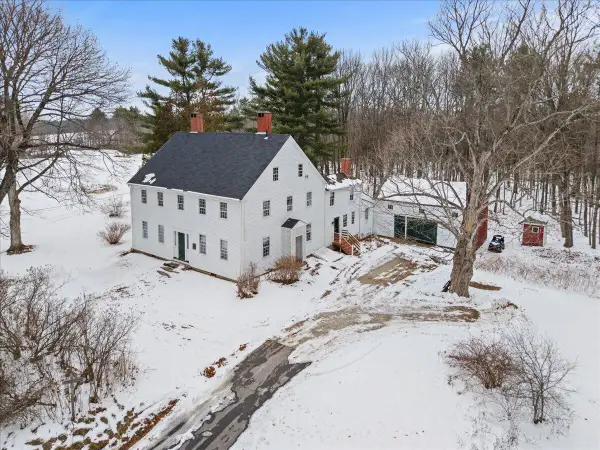 93 River Road, Windham, ME 04062