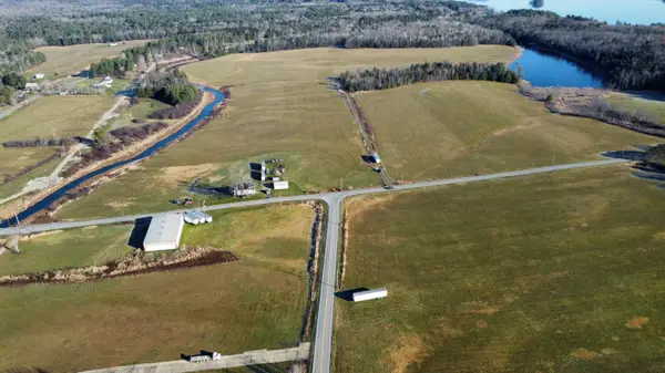 50 Hannaford Hill Road, Vassalboro, ME 04989