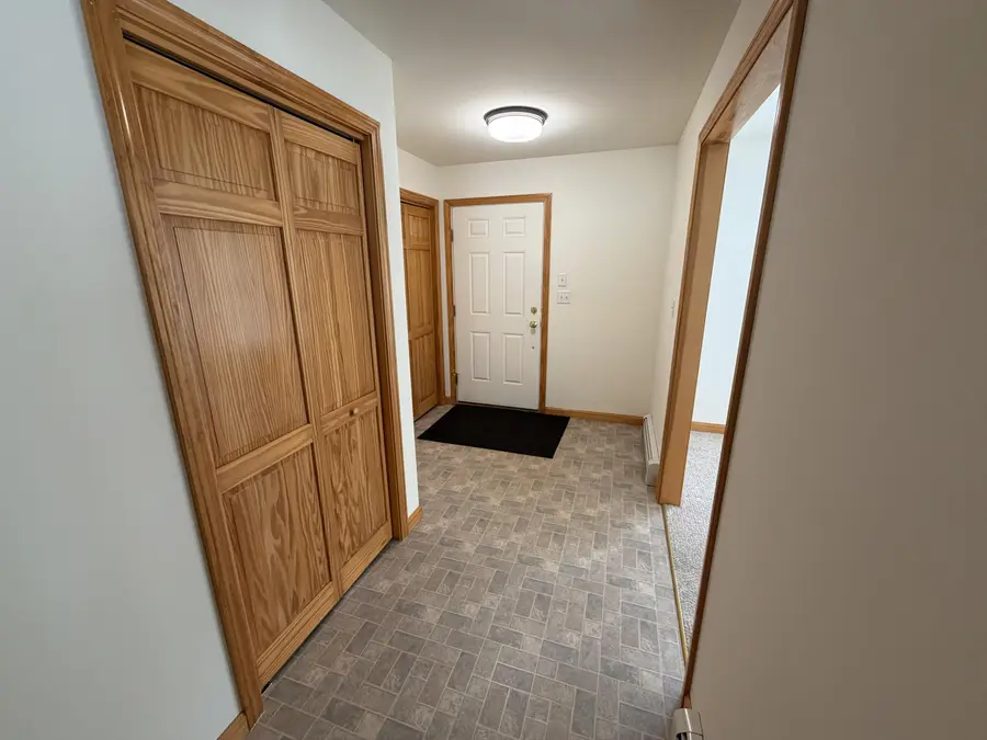 893 Middle Road, Waterboro, ME 04087 - Image #3