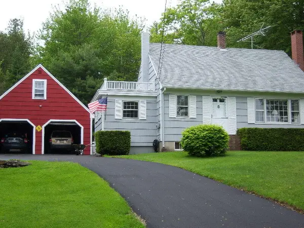 86 Beach Road, Lincolnville, ME 04849