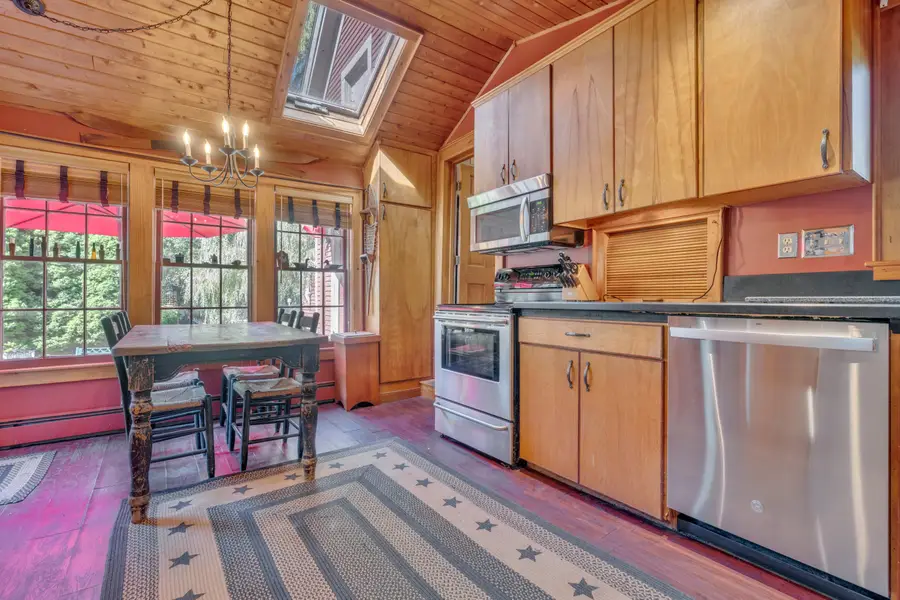 24 School Street, Kennebunkport, ME 04046 - Image #3