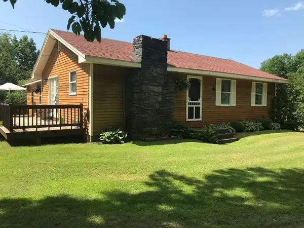150 Mount Hunger Road W, Edgecomb, ME 04556