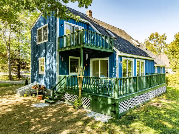 36 Sunrise Terrace, Thomaston, ME 04861