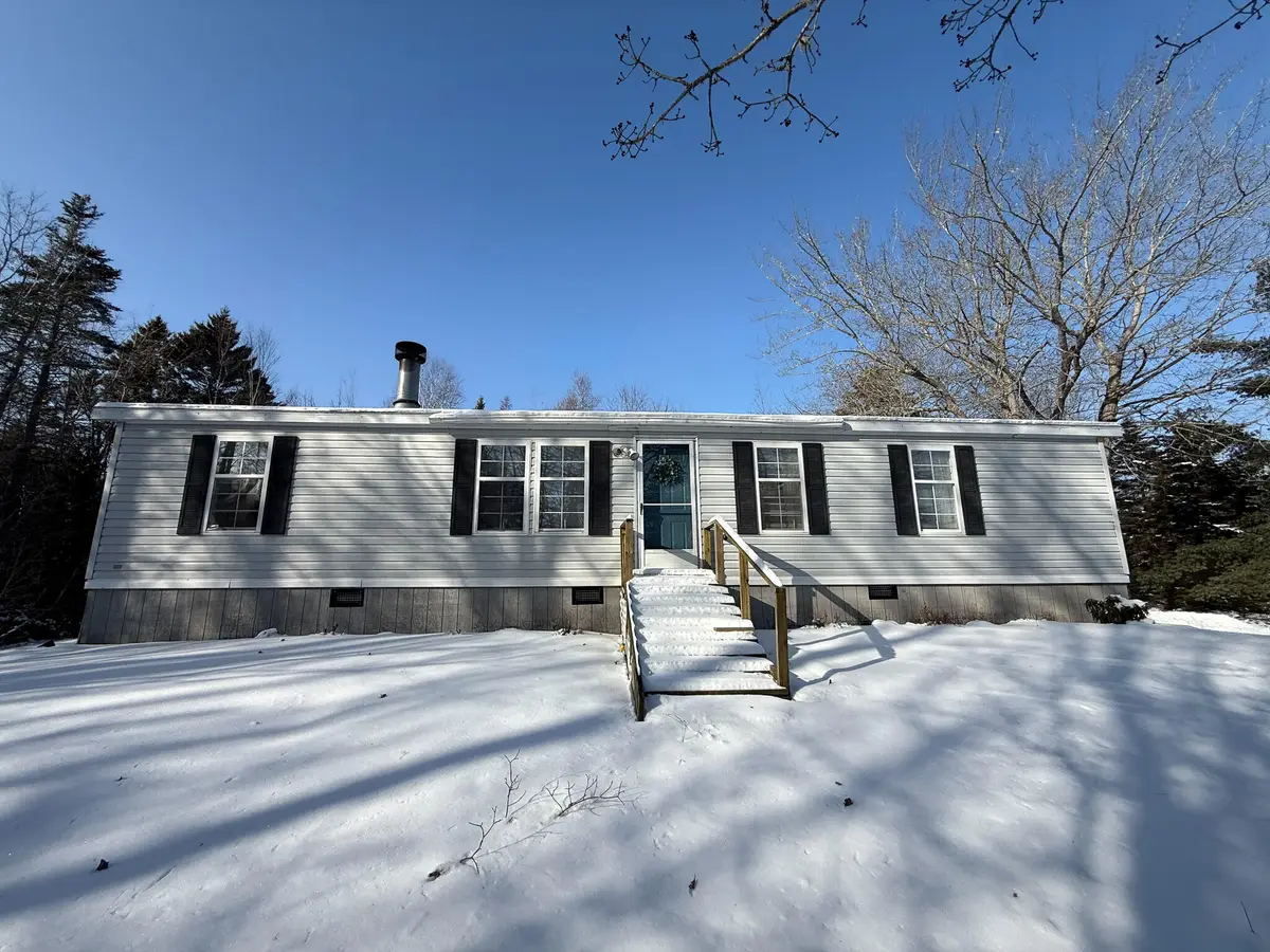 900 W Bay Road, Gouldsboro, ME 04607 - Image #1