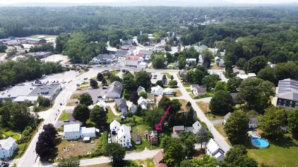 6 School Street, Bridgton, ME 04009