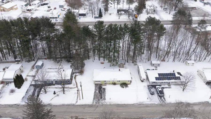 29 Mcarthur Avenue, Lewiston, ME 04240 - Image #2