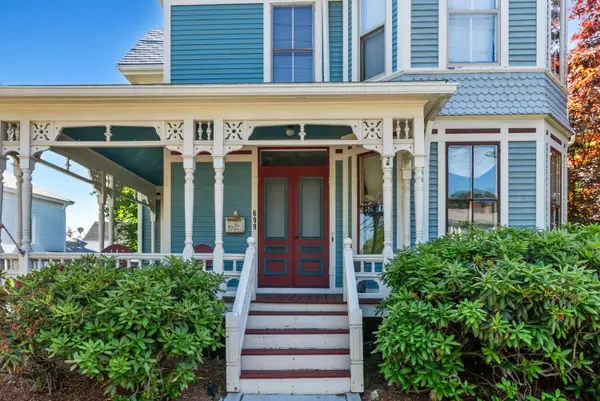 699 High Street, Bath, ME 04530