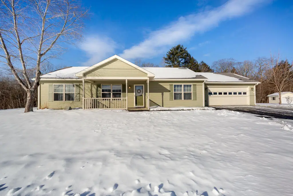 19 Fieldstone Drive #19, Oakland, ME 04963 - Image #1