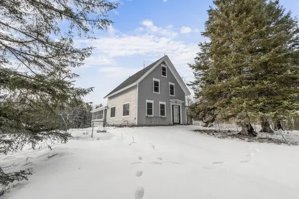 925 Main Road, Holden, ME 04429
