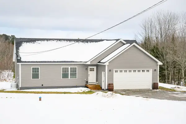 49 Turtle Drive, Sabattus, ME 04280
