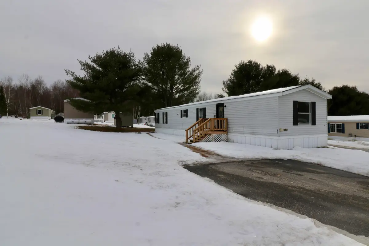 18 Purington Avenue, Mechanic Falls, ME 04256 - Image #1