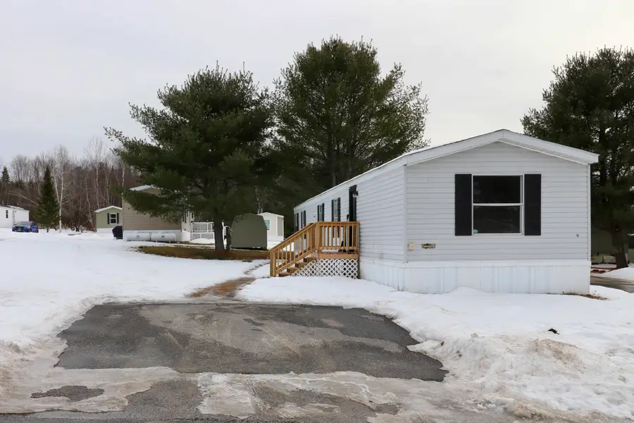 18 Purington Avenue, Mechanic Falls, ME 04256 - Image #2