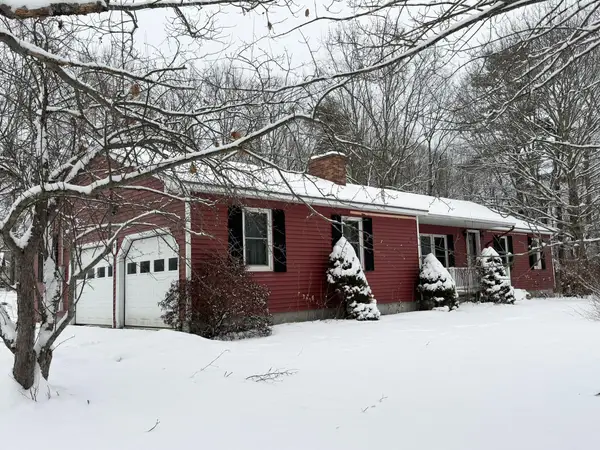 9 Jipson Lane, Kenduskeag, ME 04450