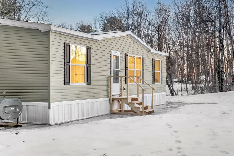 10 Short Street, Winthrop, ME 04364 - Image #2