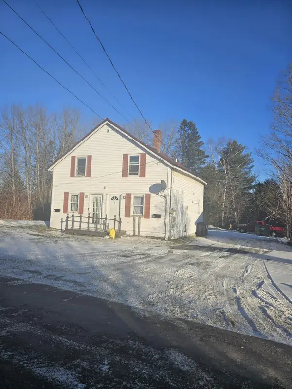 15 Hillcrest Avenue, Caribou, ME 04736