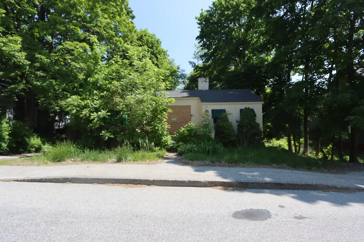 86 Western Avenue, Auburn, ME 04210 - Image #1