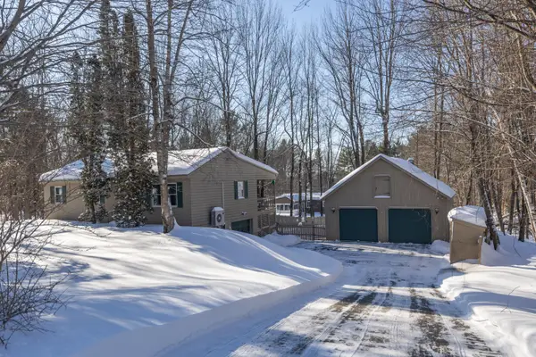 31 Bellflower Drive, Auburn, ME 04210
