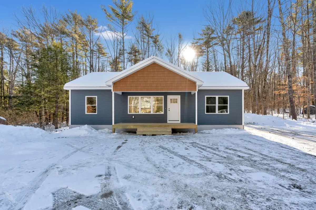 73 Victoria Lane, Lake Arrowhead, ME 04061 - #1