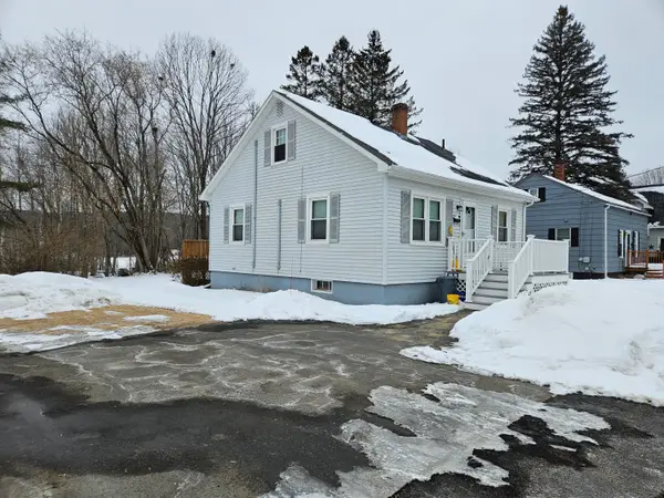 24 Bailey Avenue, Lewiston, ME 04240