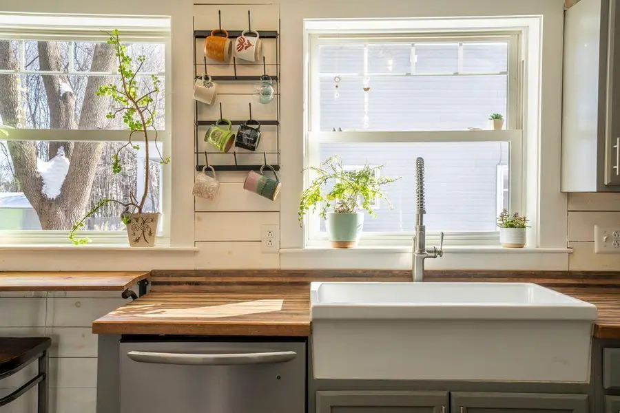 89 Whitney Street, Auburn, ME 04210 - #3